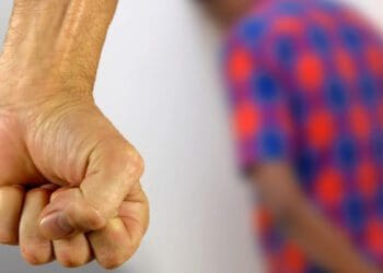 домашнее насилие