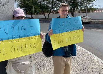 Антивоенный митинг в Африке