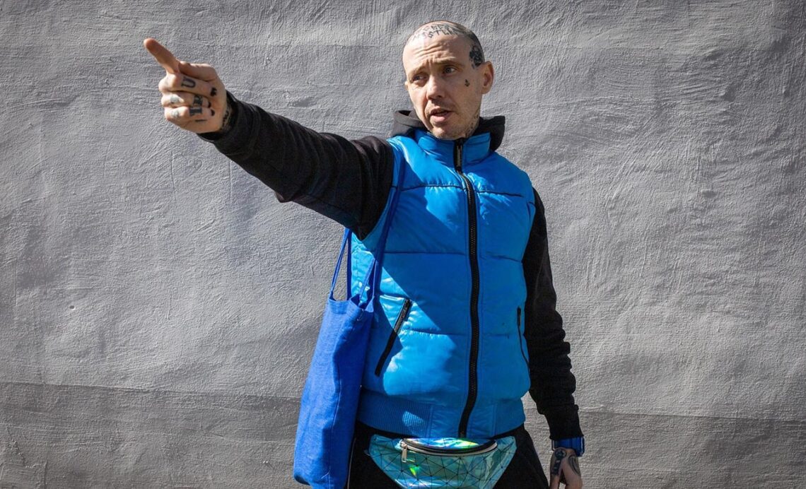 судзіць за няплату камуналкі