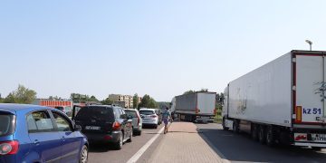 допрашивают и задерживают на границе Беларуси