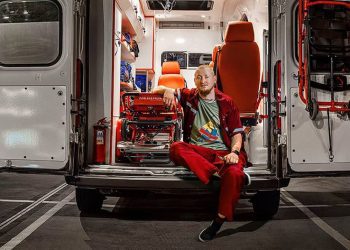 «В Беларуси то, что ты обслуживающий персонал, чувствуется остро». Что сейчас происходит с фельдшером Сумкиным