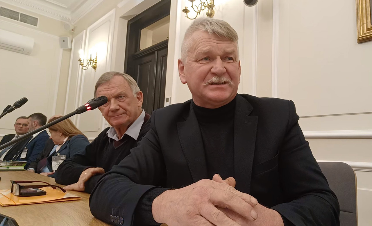 польский политик поддерживает лукашенко