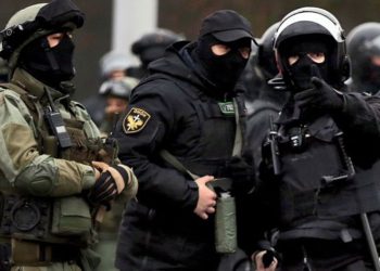 беларусов задерживают на границе