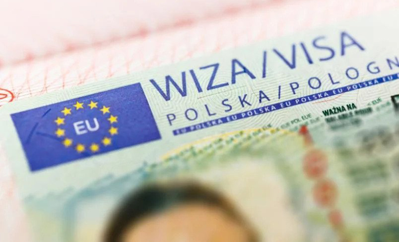 силовики продолжают задерживать беларусов