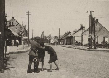 гісторыю фотаздымку часоў акупацыі Гродна