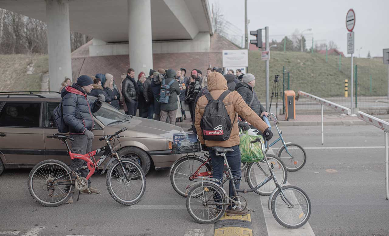 беларусы выезжают за границу