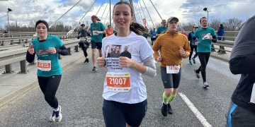 прабегла ў падтрымку беларускіх журналістаў у зняволенні