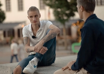 переплыл Неман