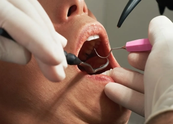 лечение зубов в Польше