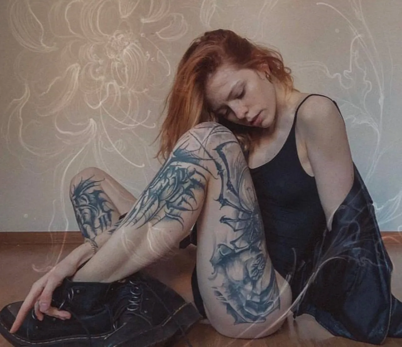 татуировка на бедре