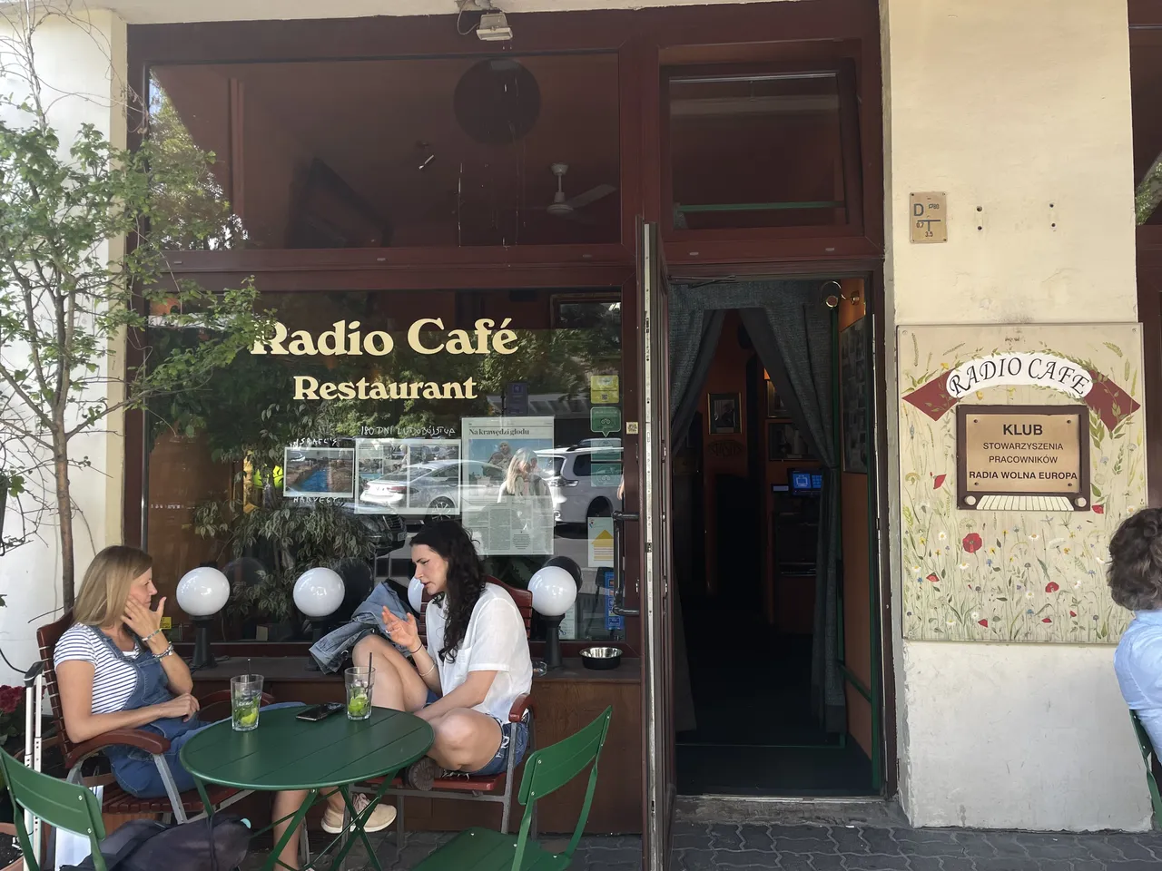 Radio Cafe