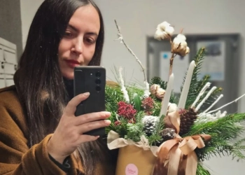 «Пока не принесёшь такой же букет, домой можешь не возвращаться». Беларуска открыла в Варшаве цветочный магазин и «сломала систему»