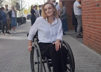 переболела ангиной в Польше