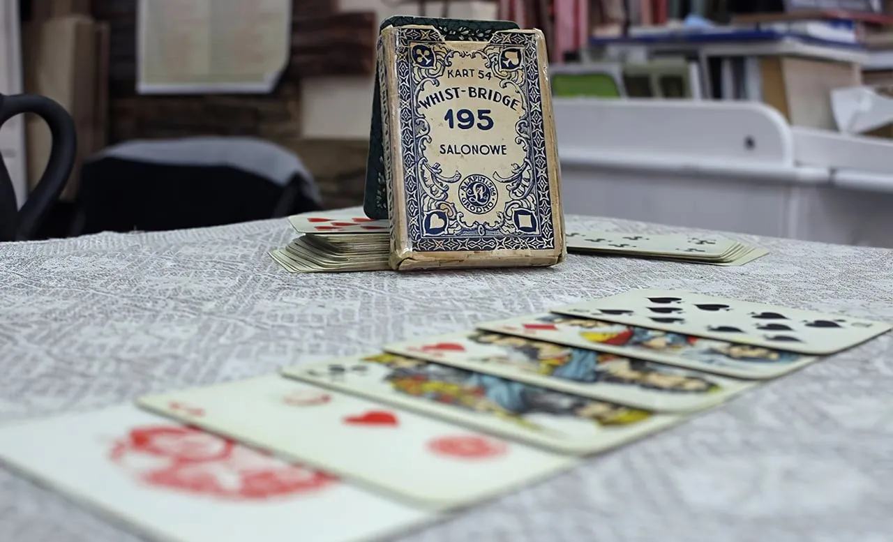 карты фабрики Лапиных