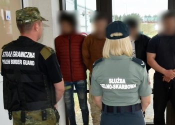 перевозил мигрантов в Польше