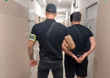 выбивали долг в Варшаве