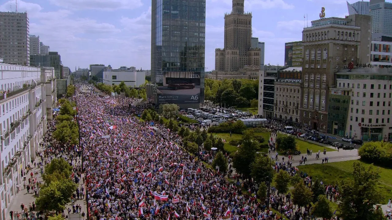 марш за Тшасковского в Варшаве