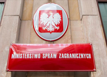 МИД Польши: среди 52 освобожденных политзаключенных — польские граждане и журналисты «Белсата»