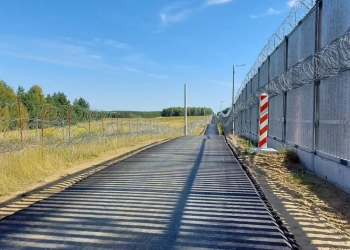 мигранты на границе с Беларусью