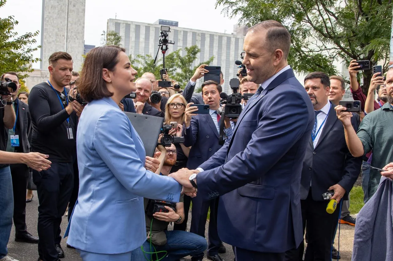 Светлана Тихановская и Кароль Навроцкий