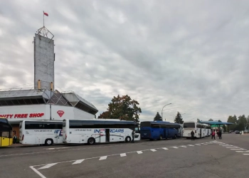 очередь автобусов в Бресте