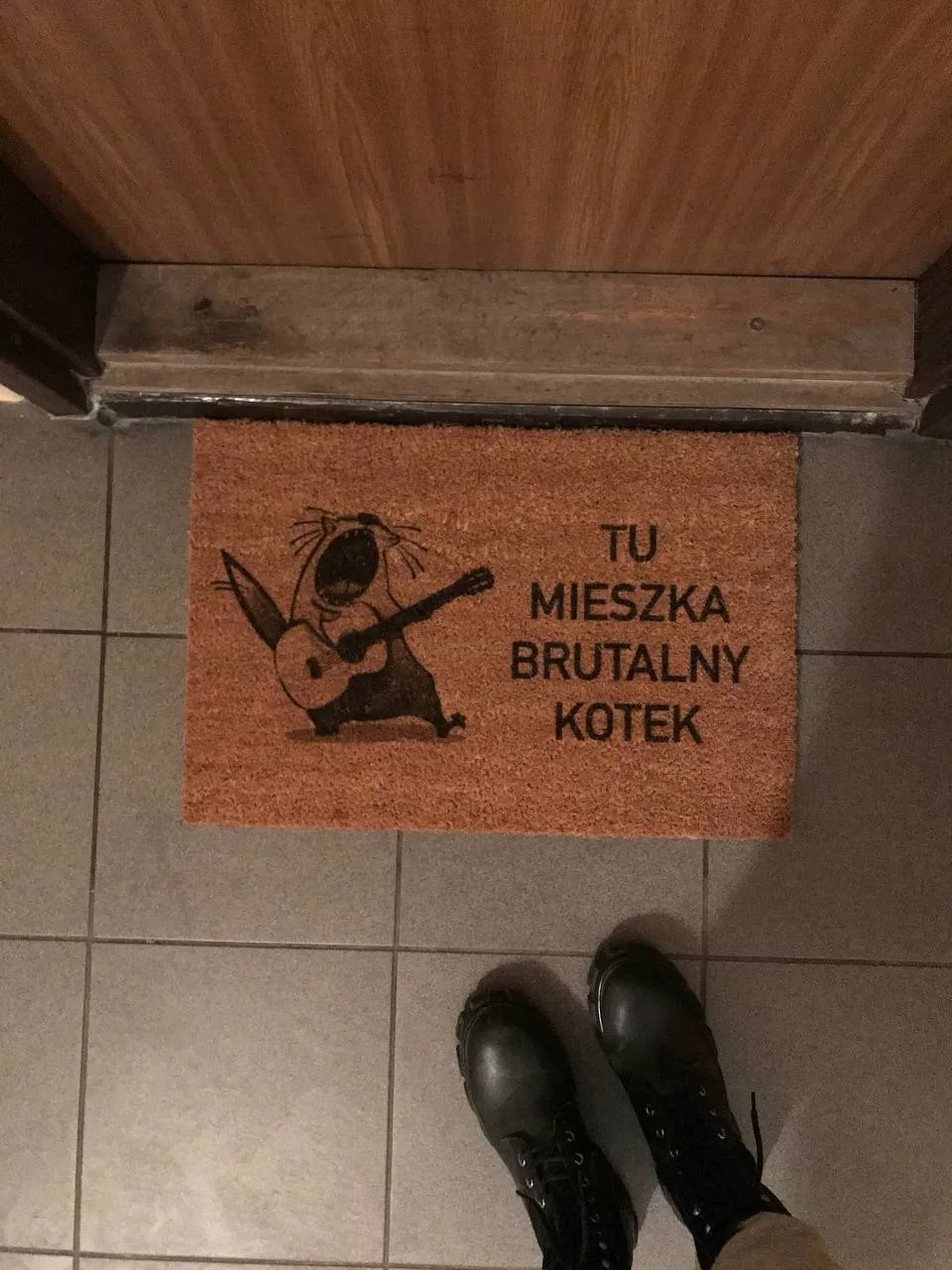 прыбірае снег